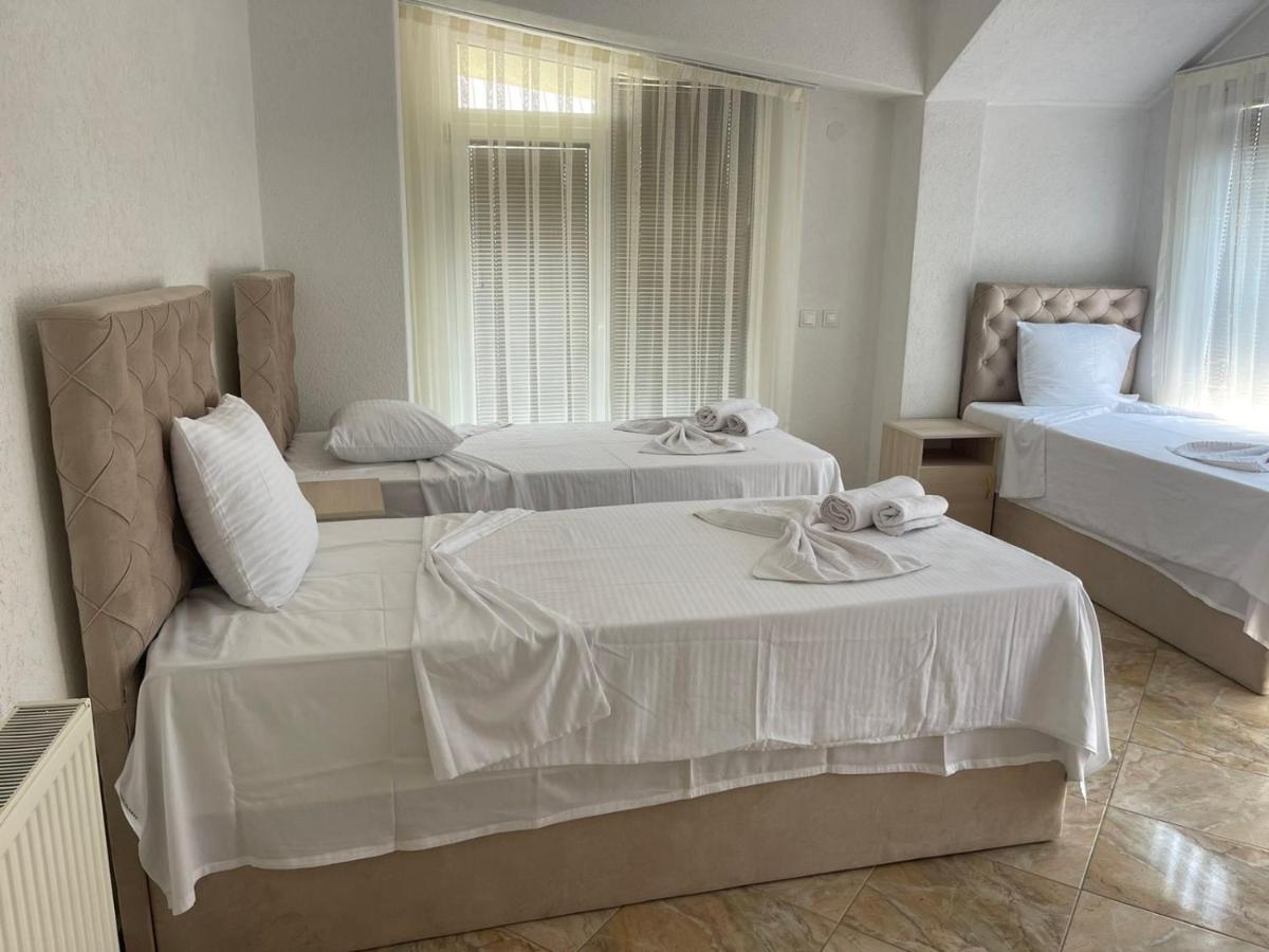 Hotel Montenegro Struga Exterior foto